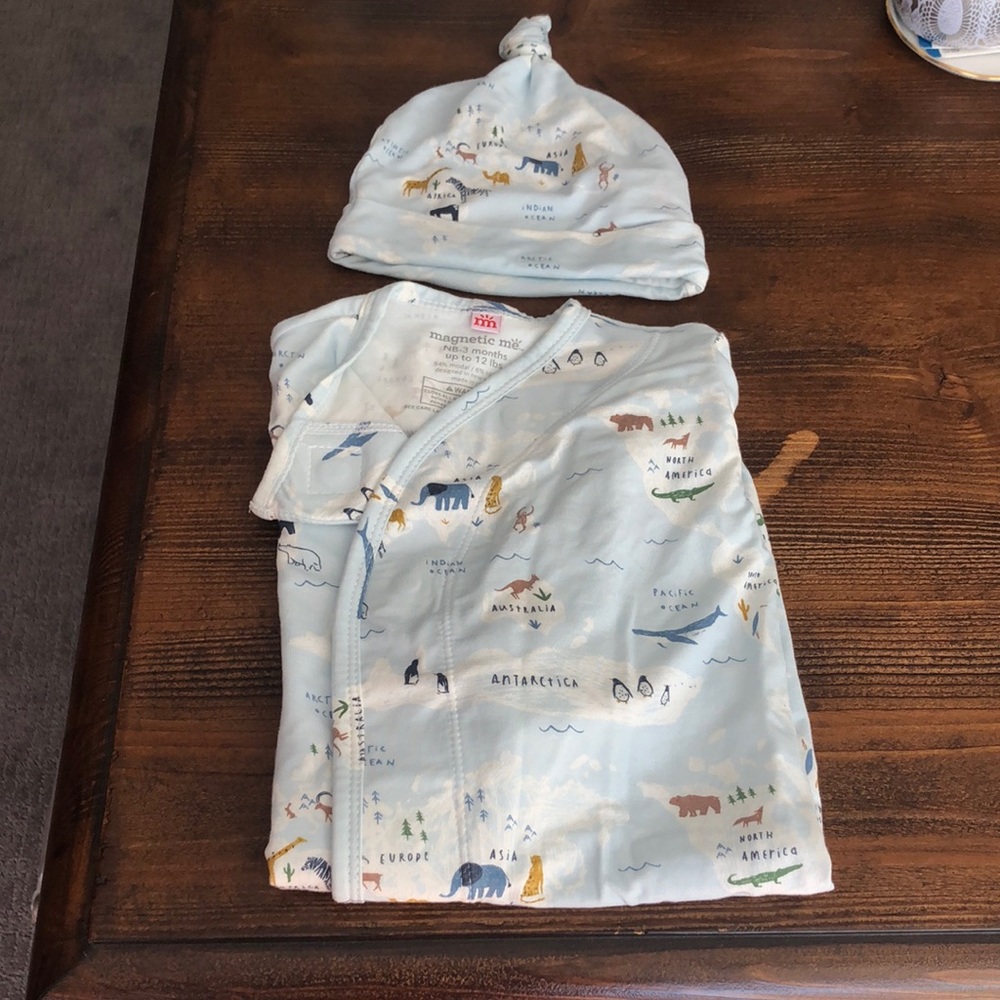 Magnetic me kimono-swaddle